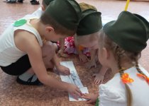 "День Защитника Отечества" разновозрастная группа младшего дошкольного возраста 